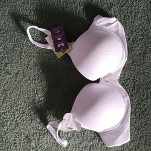 34 B  white Hanes MTDS Lift UW PADDED